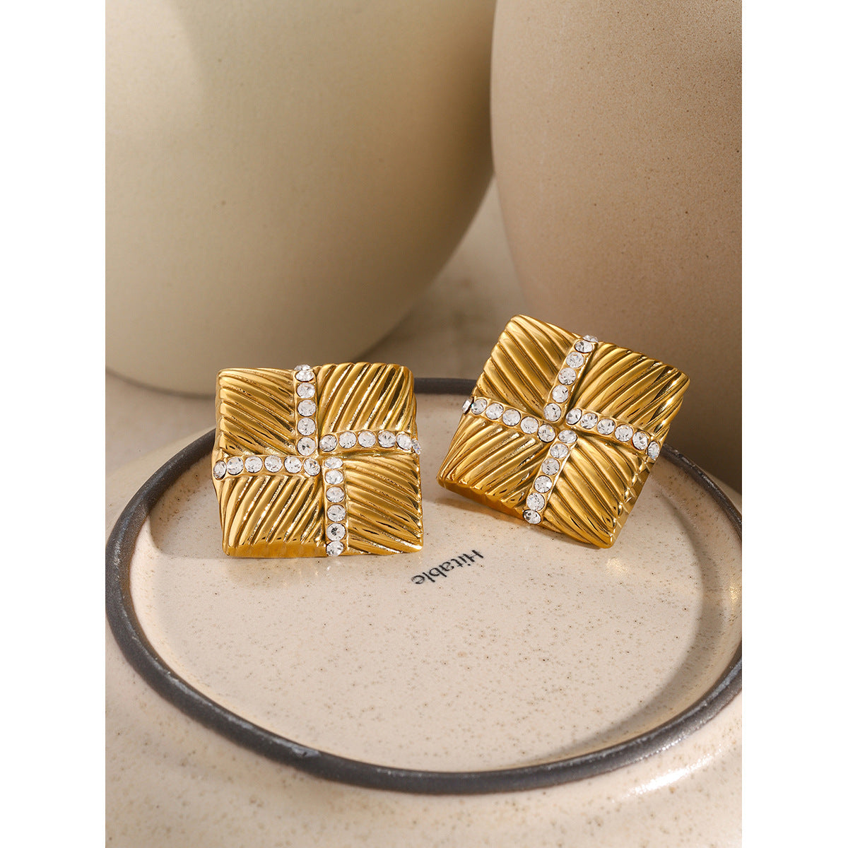 Stainless Steel Feather Thread Rhinestone Ring