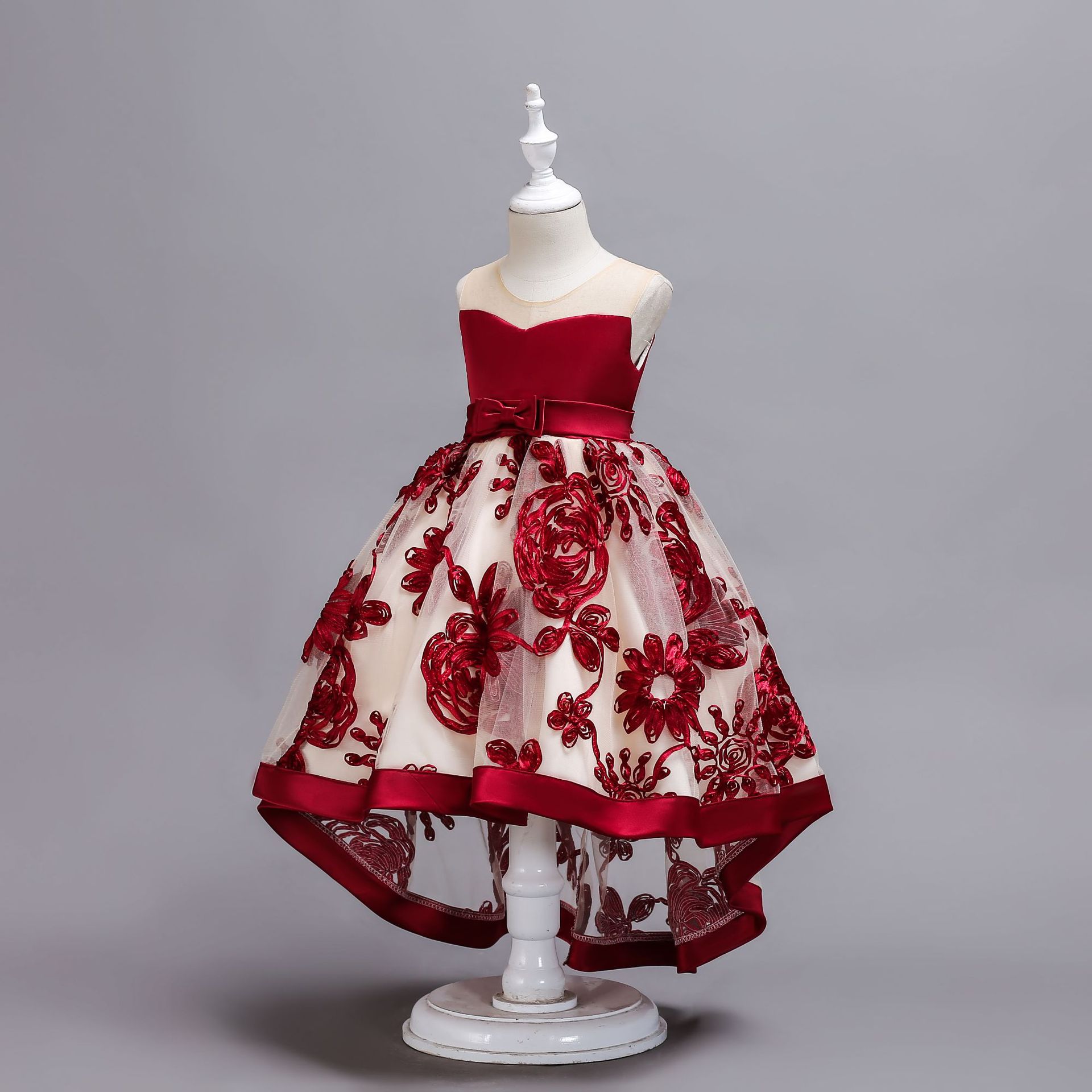 Three Dimensional Embroidered Tail Skirt Children's Soft Veil