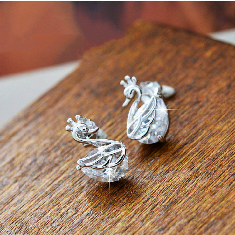 Women's Fashion Crown Swan Stud Earrings