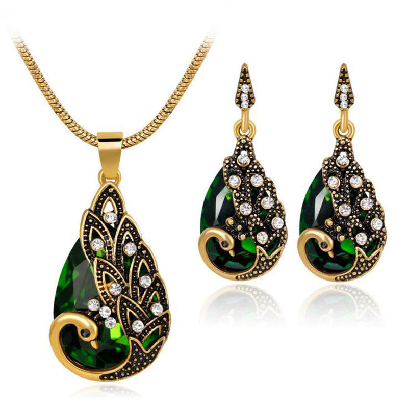 Vintage Fashion Peacock Jewelry Lady