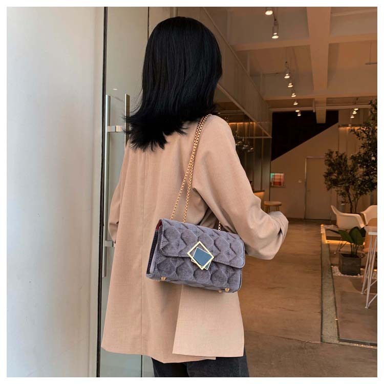 Velvet Diamond Chain Bag