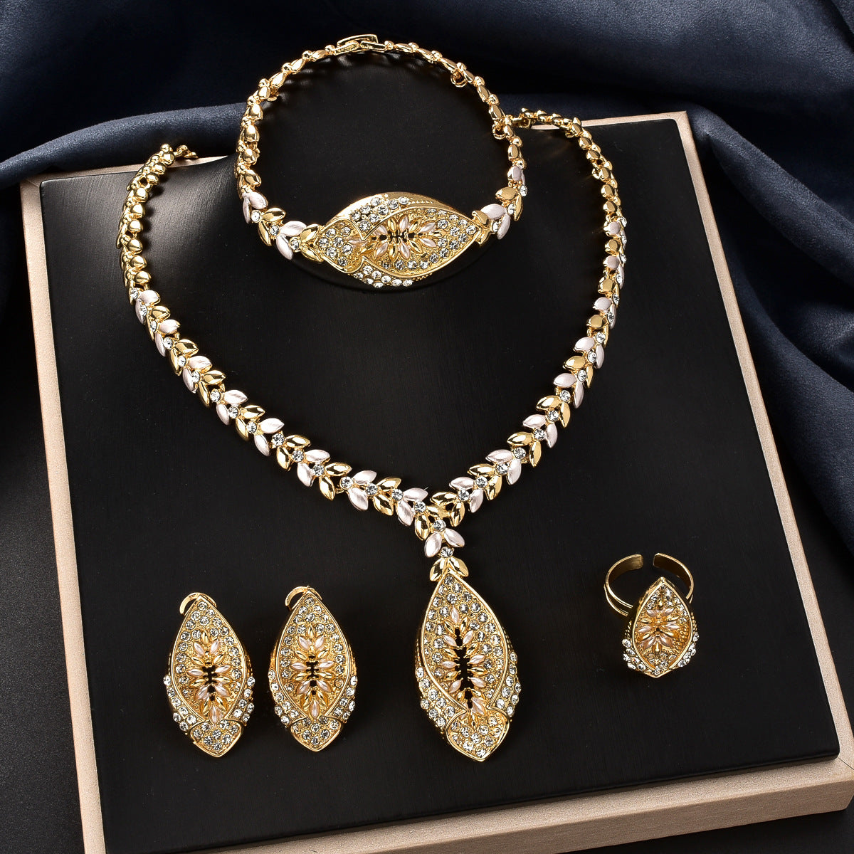 Middle Eastern-Style Bridal Jewelry Set