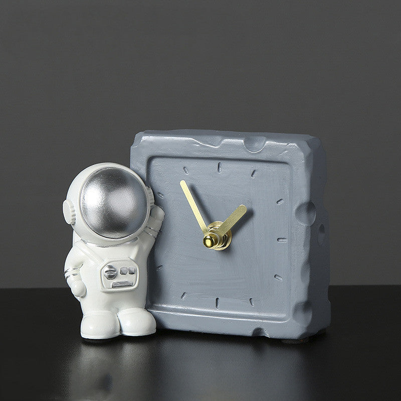 Astronaut Creative Children''s Room Bookcase Desktop Astronaut Clock Trinket Boy''s Bedroom Bedside Decoration