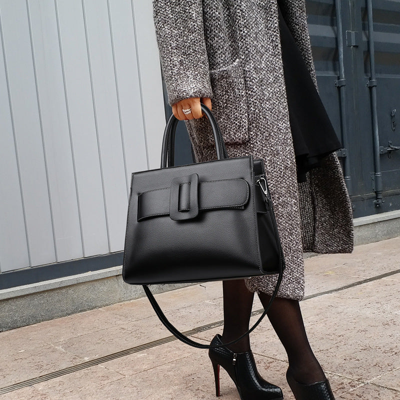 Large-Capacity Black Bag