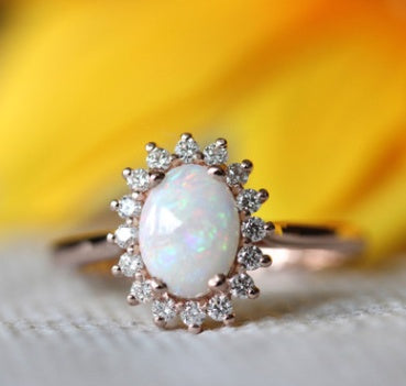Wish Hot New Egg-Shaped Opal Opal Ring European Beauty Plated 18k Rose Gold Royal Jewelry