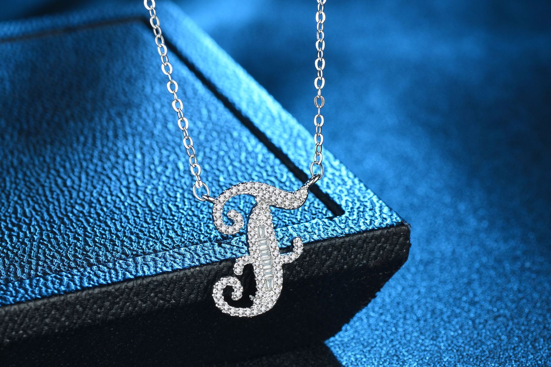 English Letter Super Flash Zircon Necklace
