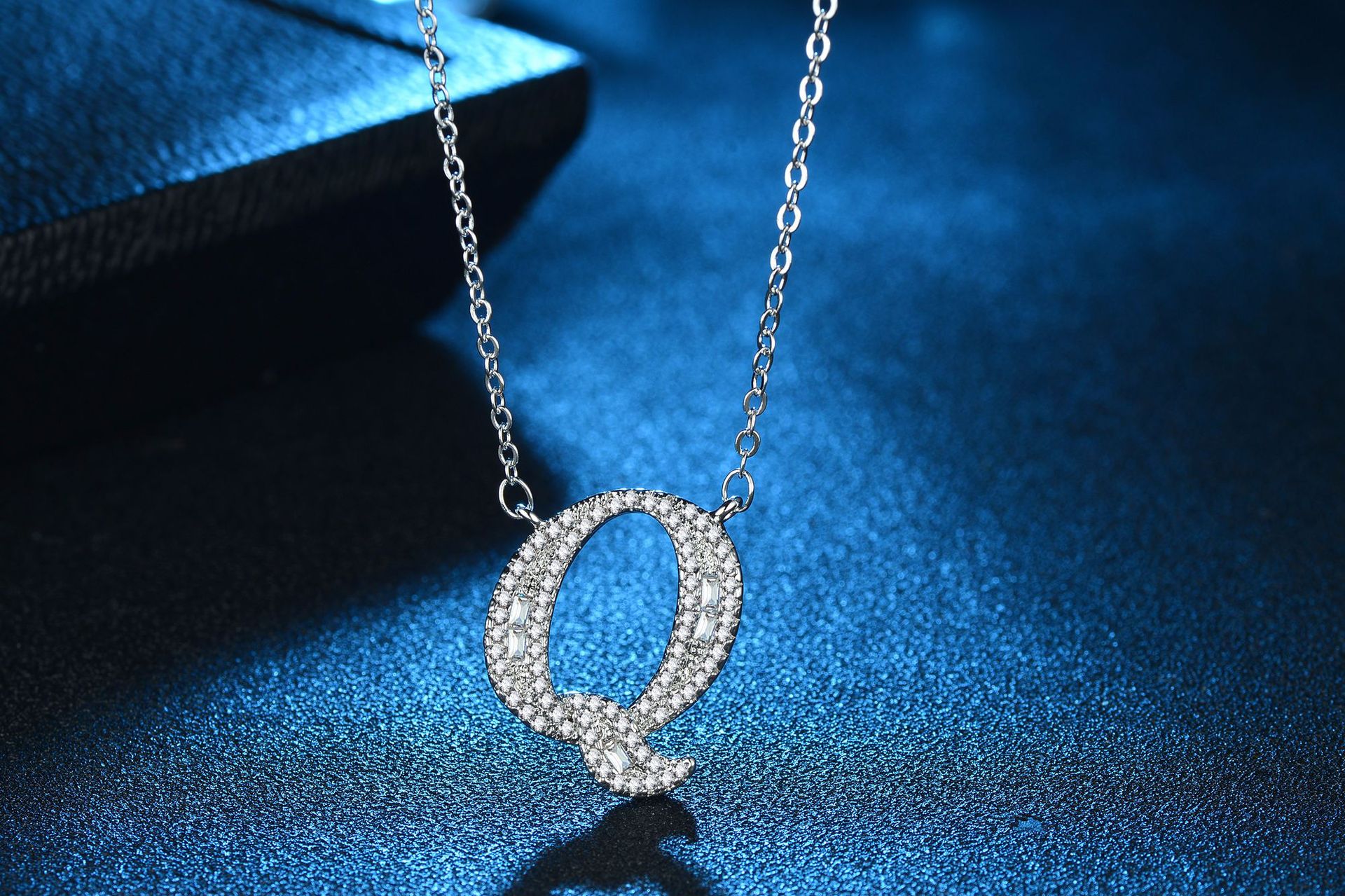 English Letter Super Flash Zircon Necklace