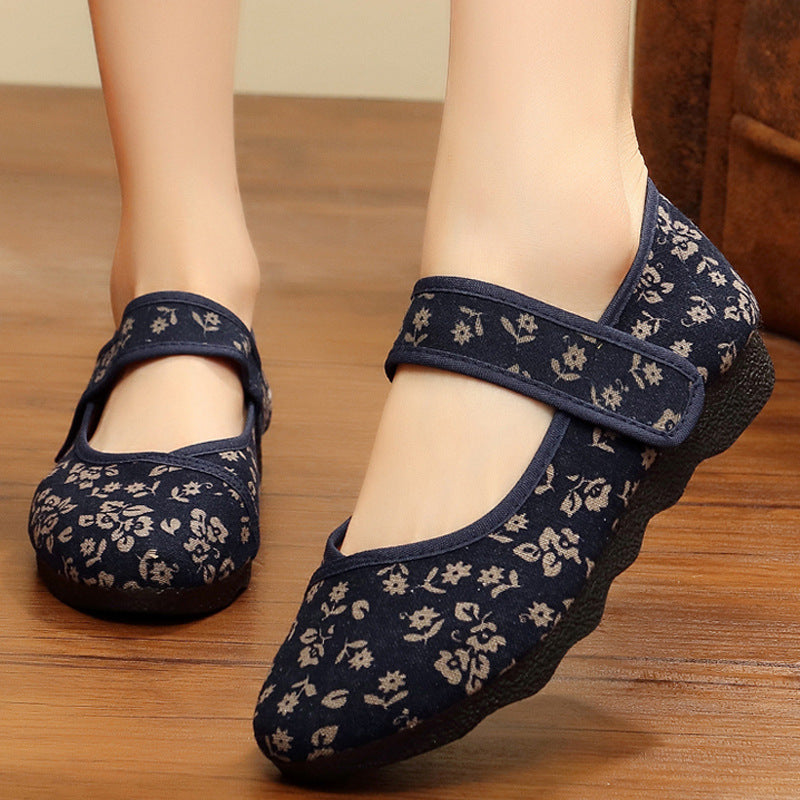 Soft Bottom Round Shoes