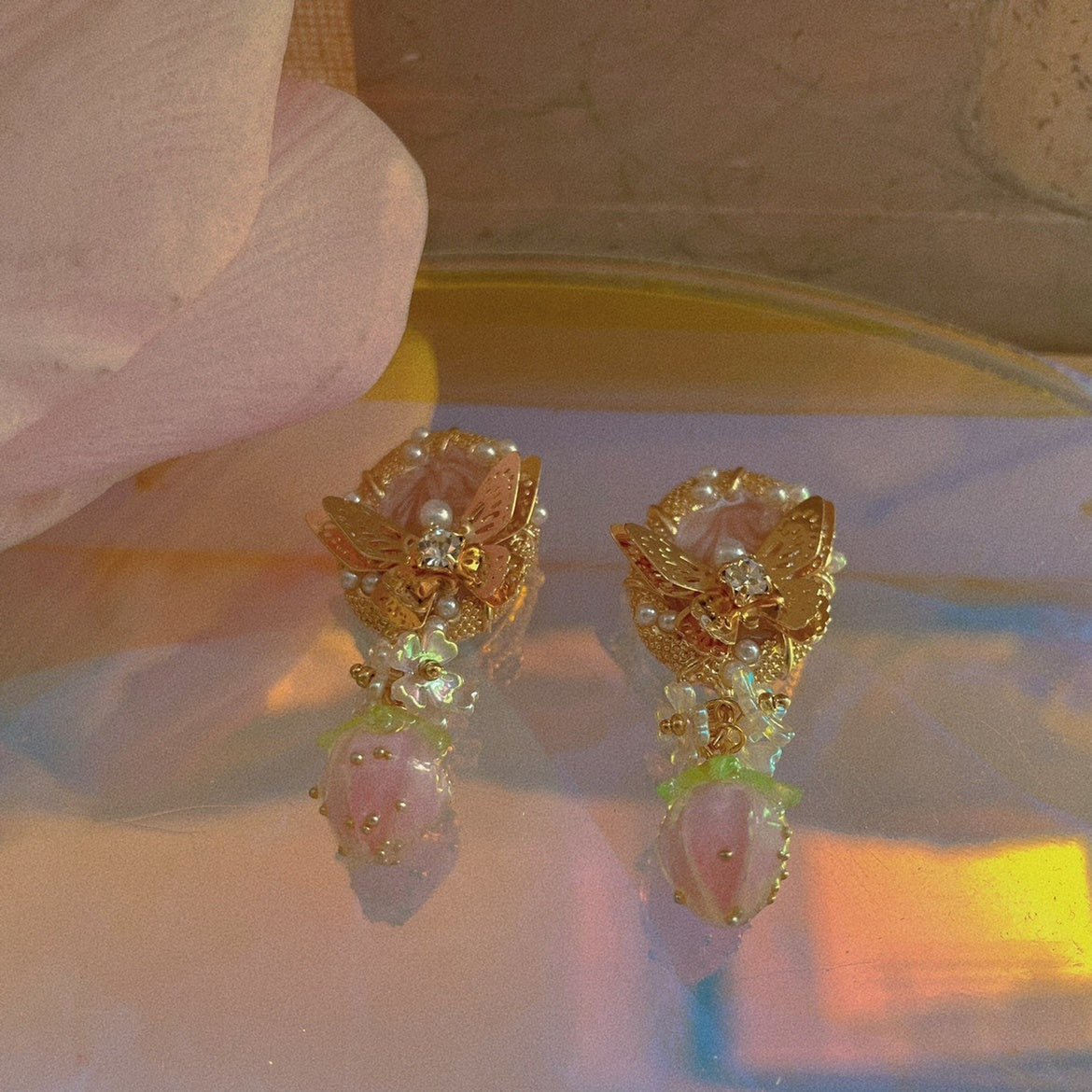Butterfly Garden Strawberry Blooming Pearl Earrings