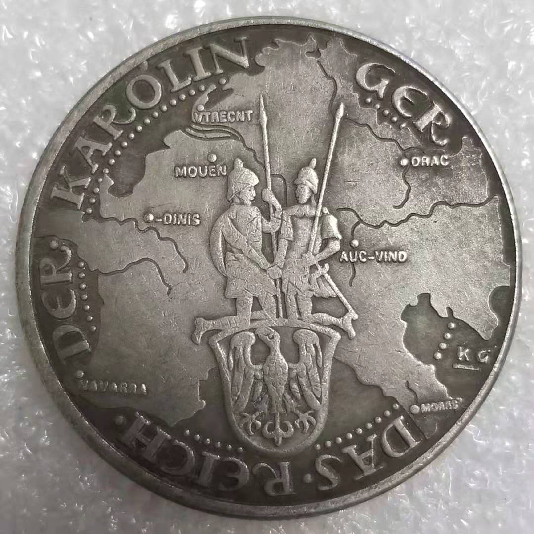 Texas Coin Sword Crown Victory Retro Game