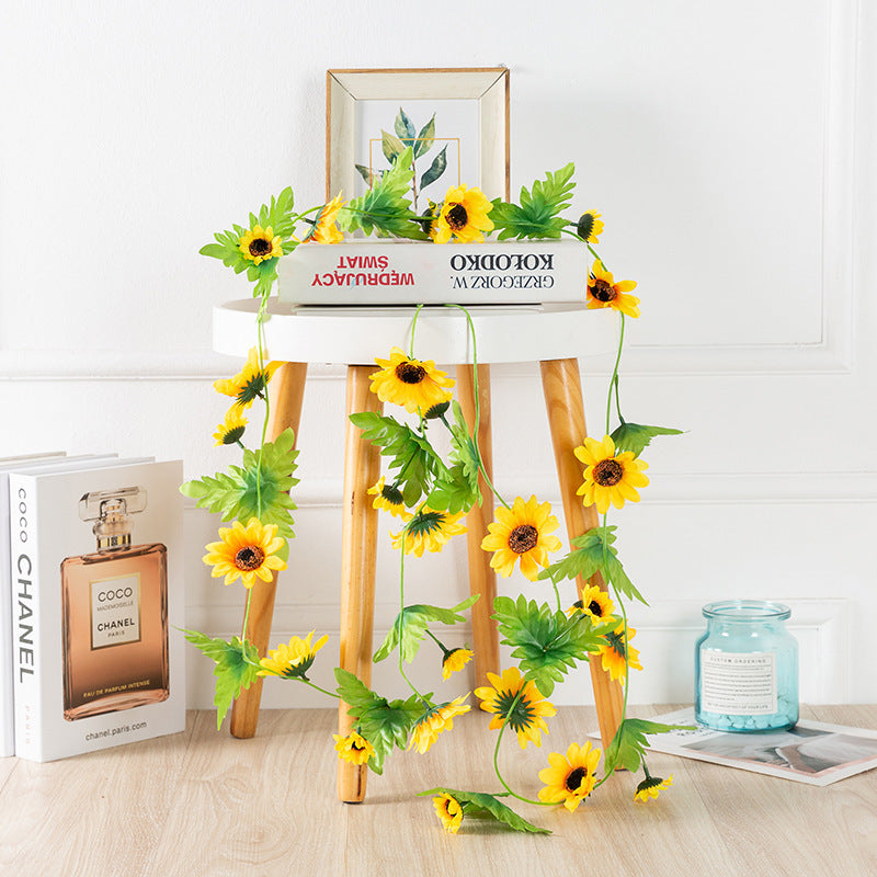 Fake Silk Sunflower Decoration with Green Leaves