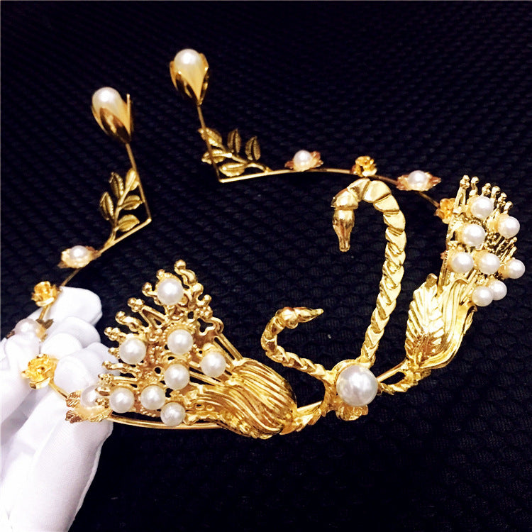 Large Swan Crown Baking Decorative Ornament