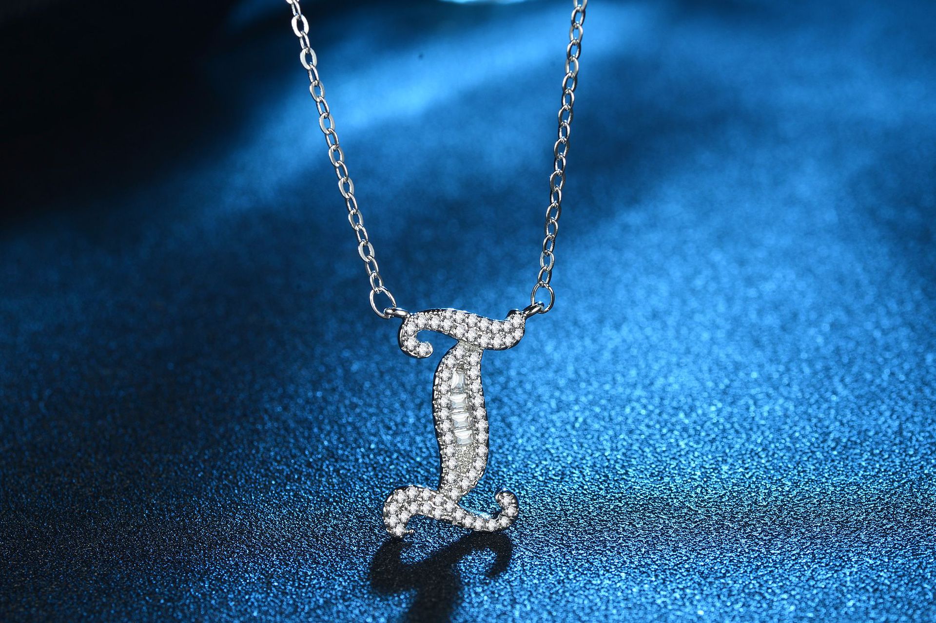 English Letter Super Flash Zircon Necklace