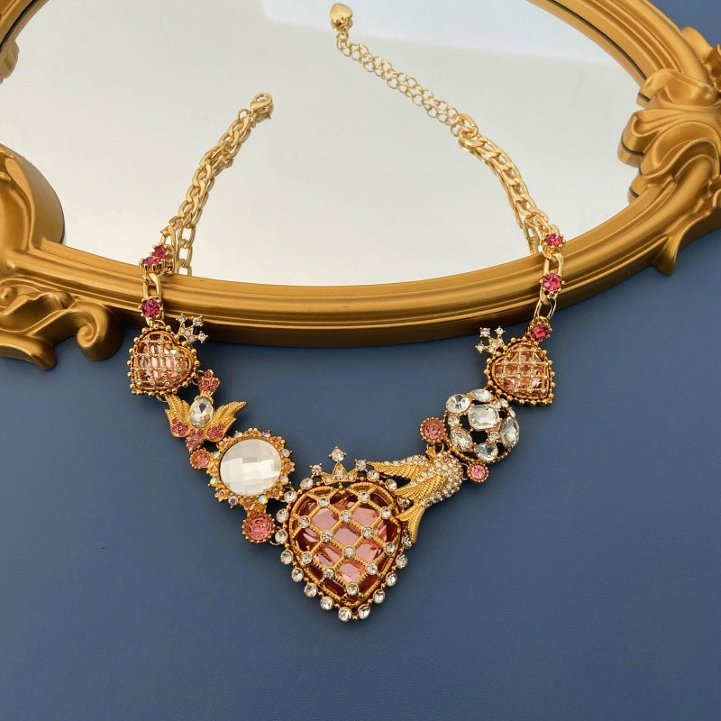 Mid-Ancient Vintage Western Antique Heavy Industry Love Crystal Necklace Court Handmade Glass