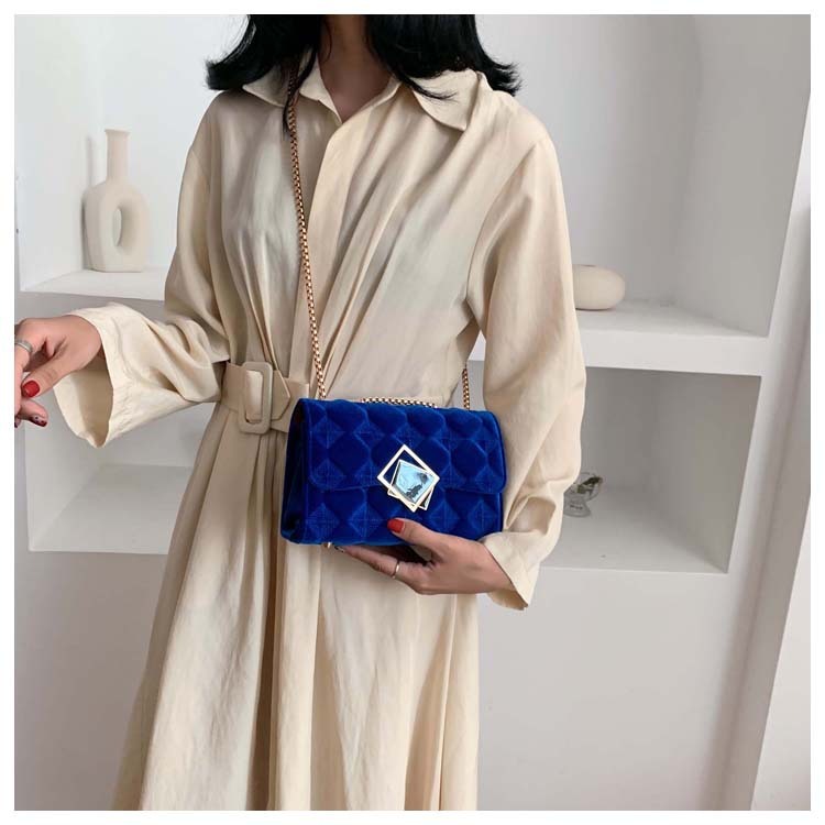 Velvet Diamond Chain Bag