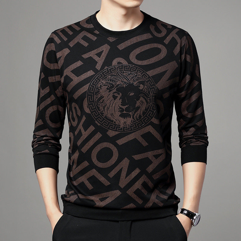 Young And Middle-Aged Men With Fleece T-shirts And Long Sleeves