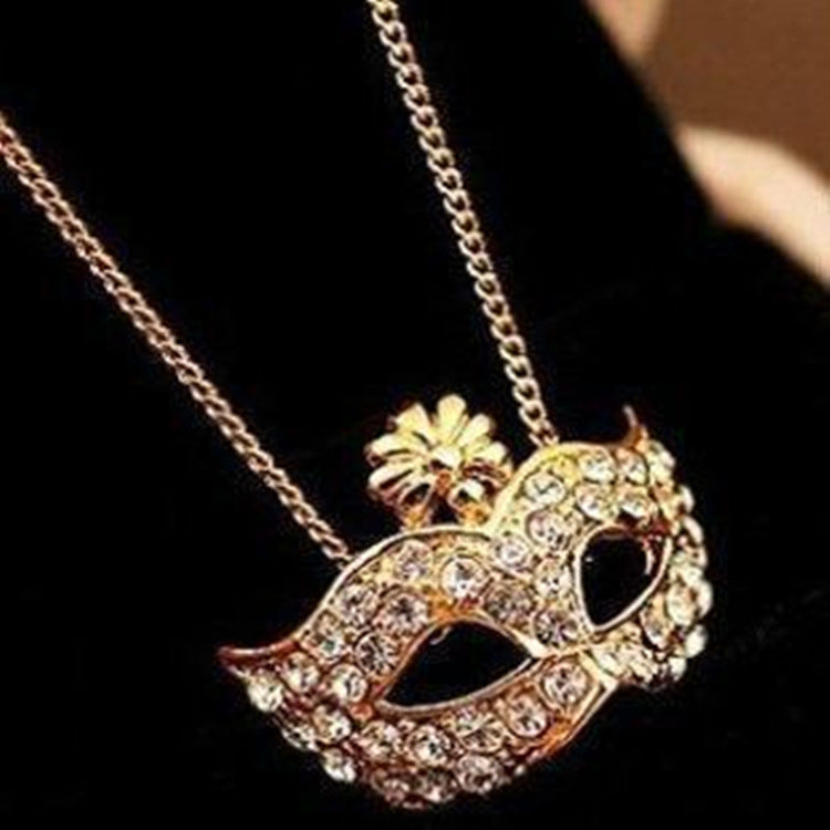 Short Clavicle Chain