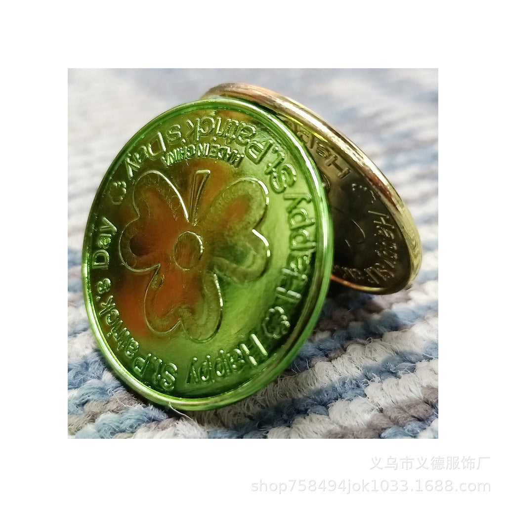 Irish Day St. Patrick's Day Clover Gold Green Plastic Toy Coin
