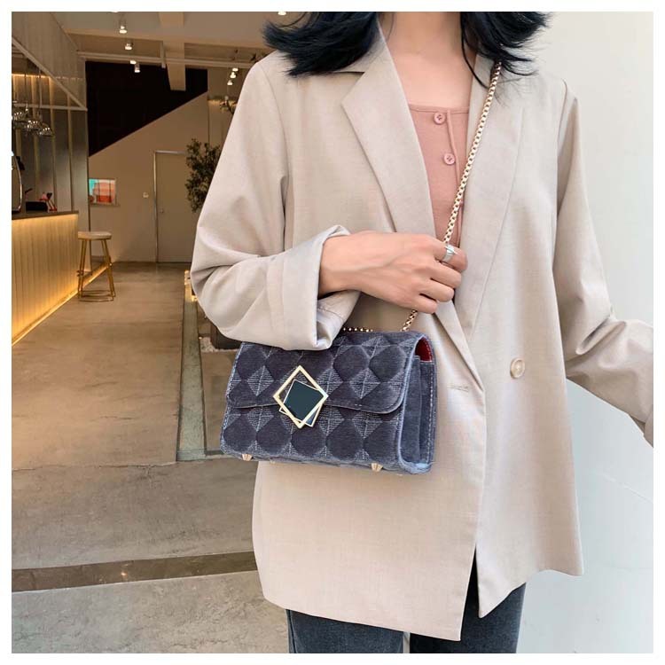 Velvet Diamond Chain Bag