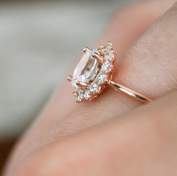 Wish Hot New Egg-Shaped Opal Opal Ring European Beauty Plated 18k Rose Gold Royal Jewelry