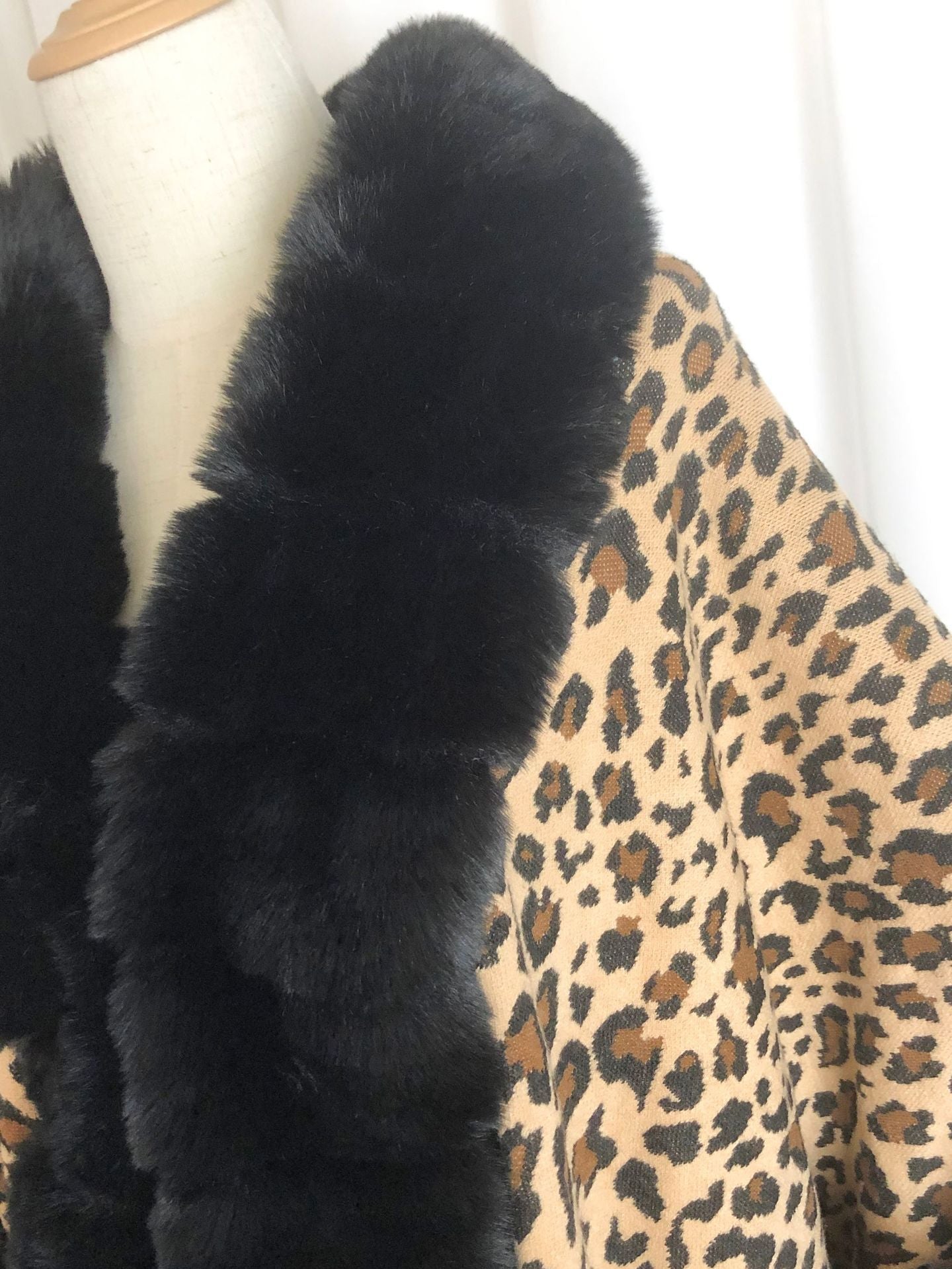 Women's Leopard Winter Imitate Rex Rabbit Fur Warm Thickened Cape Coat