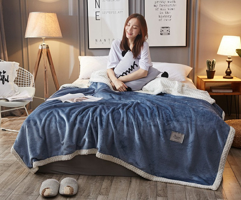 Double Layer Thickened Coral Pile Blanket in Winter