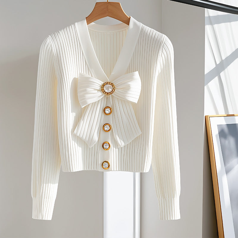 White Long-Sleeved Fashionable High-End Chic Sweater