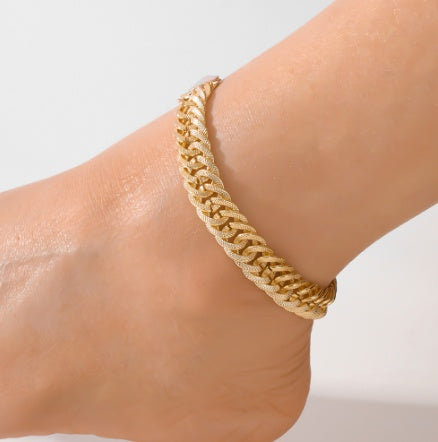 An Elegant And High-End Middle Eastern Ramadan Style Metal Engraved Double Woven Dense Chain For Women's Popular Vacation Style Foot Chain