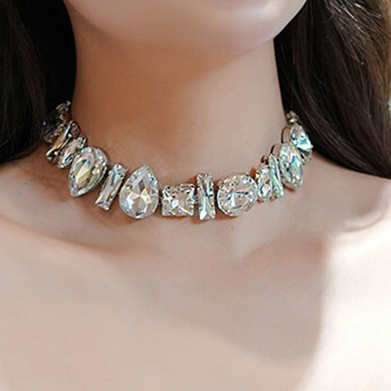 Exaggerated Large Crystal Temperament Simple Restraint Necklace Female
