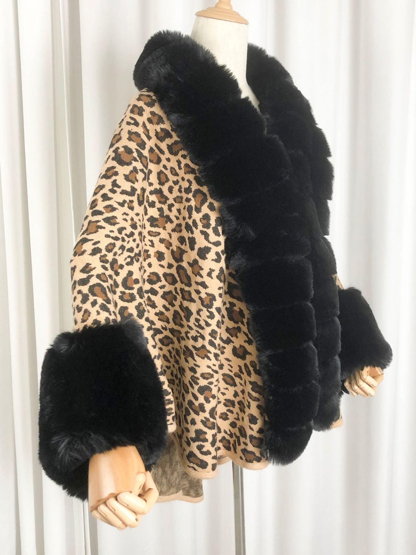 Women's Leopard Winter Imitate Rex Rabbit Fur Warm Thickened Cape Coat