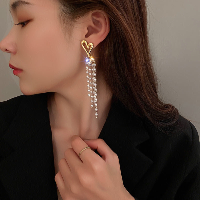 Fashion Long Earrings Light And Luxurious Temperament