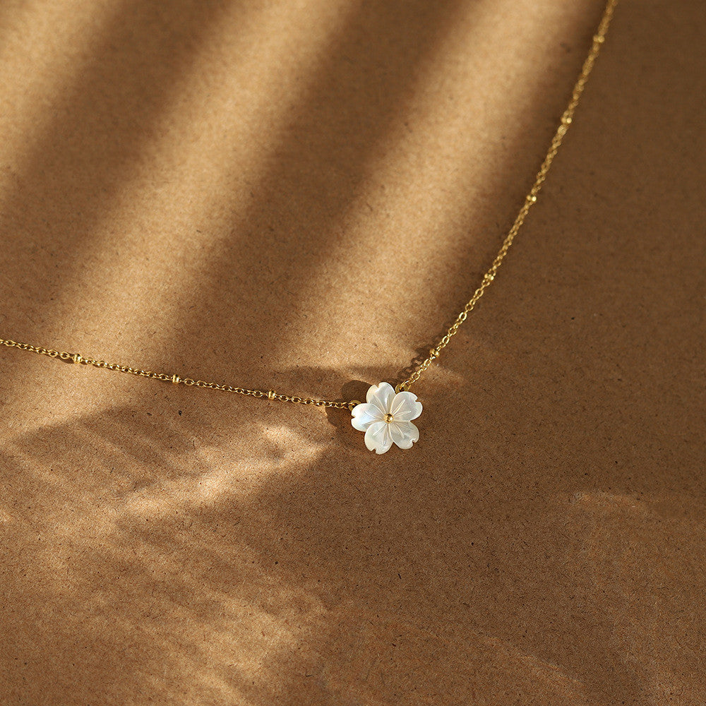White Shell Peach Cherry Blossom Pendant Collar Chain