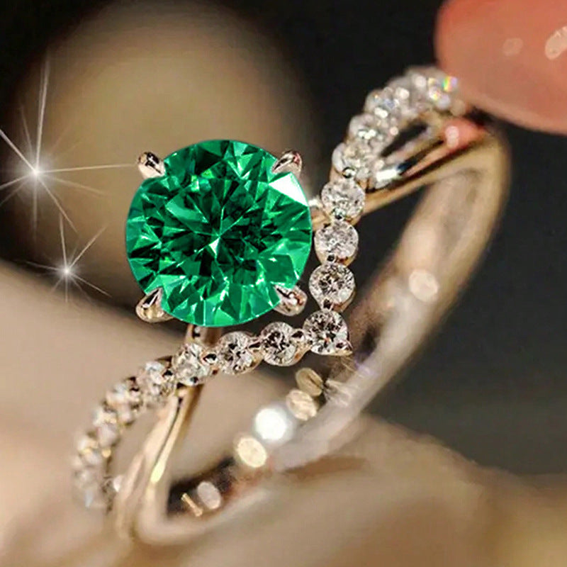 Zircon Four-Claw V-Shaped Index Finger Ring