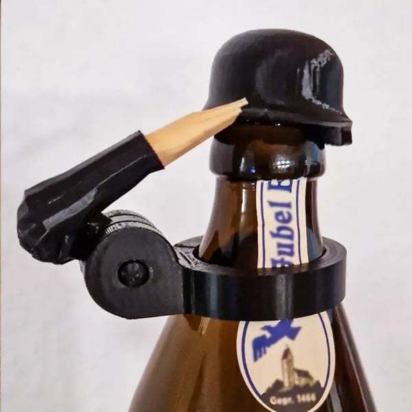 Soldier Salute Beer Bottle Helmet Dustproof Beer Helmet Topper Creative Beer Bottle Cap For Party Bar