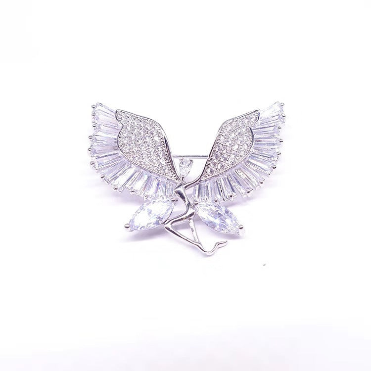 Luxury High-End Angel Flying Brooch Coat Clothing