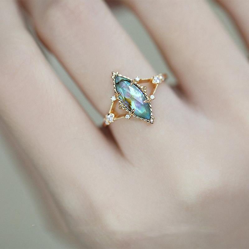 Three-Dimensional White Crystal Mosaic S925 Silver-Plated Gold Ring