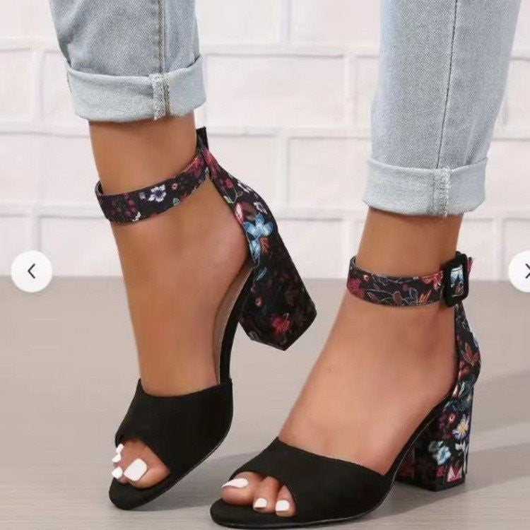 Embroidered Chunky Heel Women's High Heel Sandals