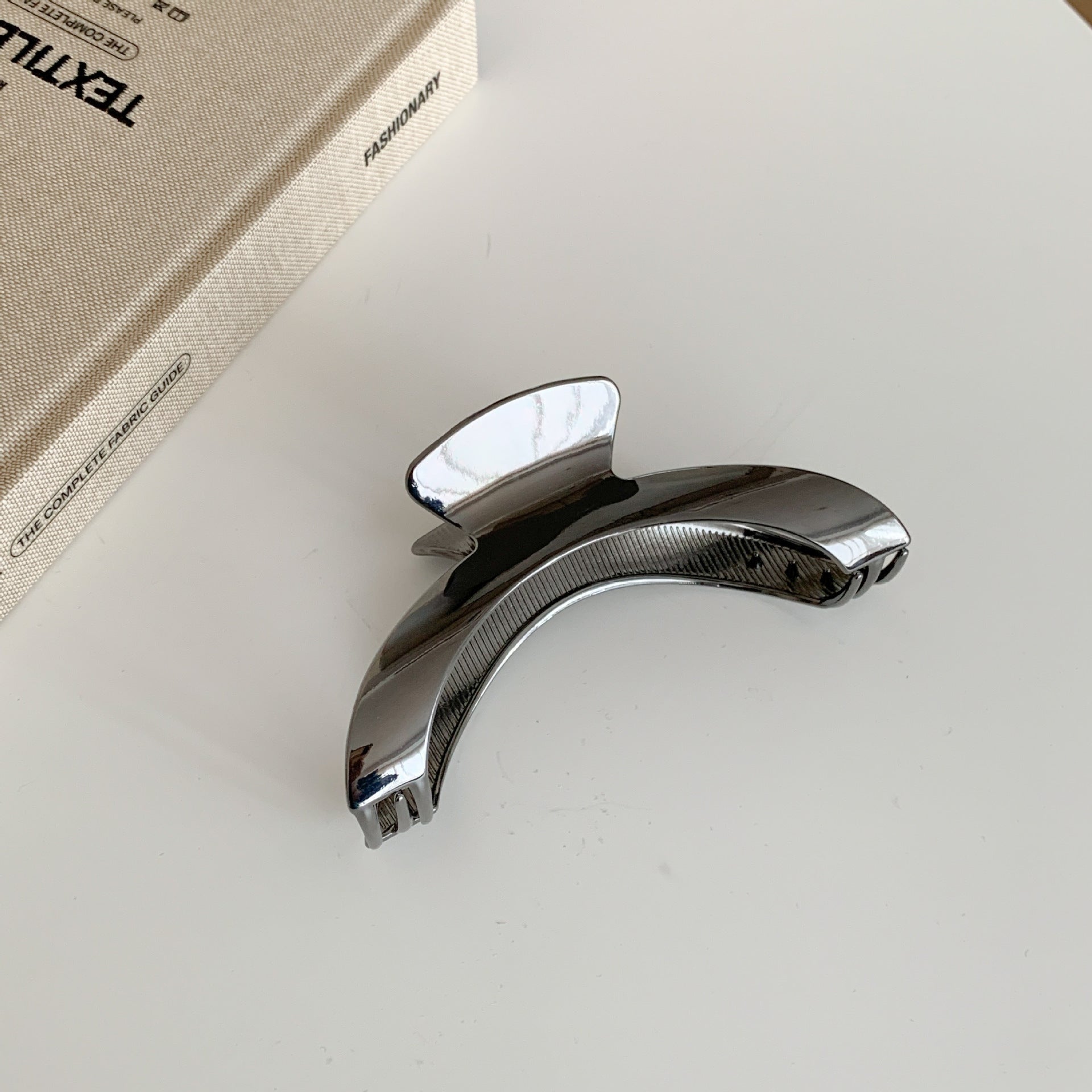 Metal Arch High-end Grip Advanced Sense Hair Accessory Clips