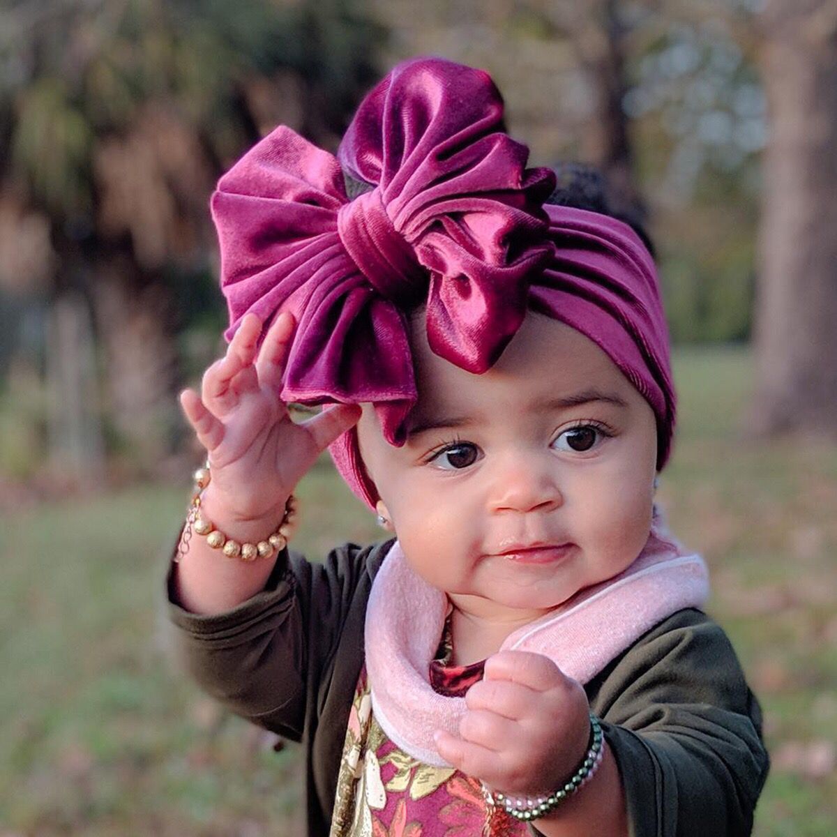 Headband Oversized Gold Velvet Bow