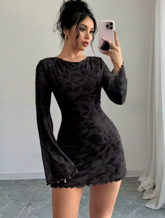 Casual, Versatile Waist-cinching Dress With A Red Floral Print