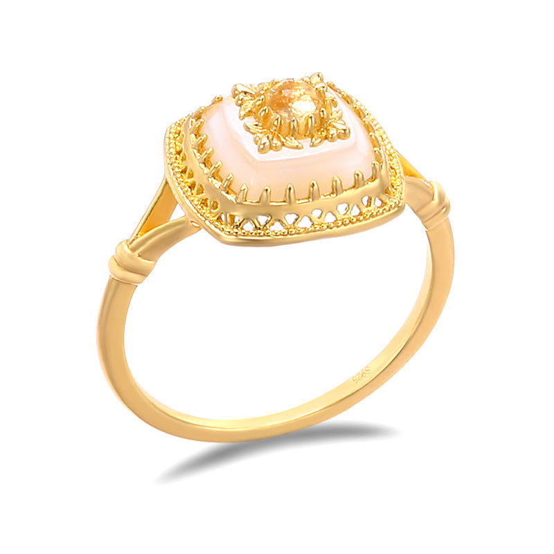 Palace Style Elegant Cut Flower Ring