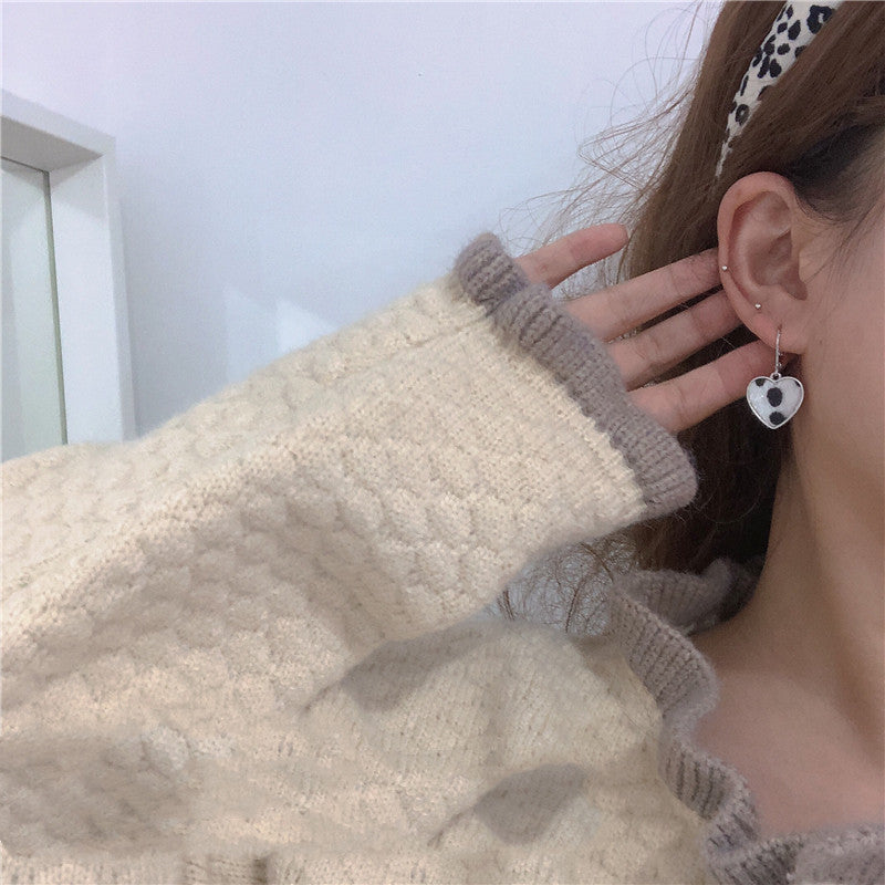 Autumn And Winter Cow Leopard Print Love Earrings