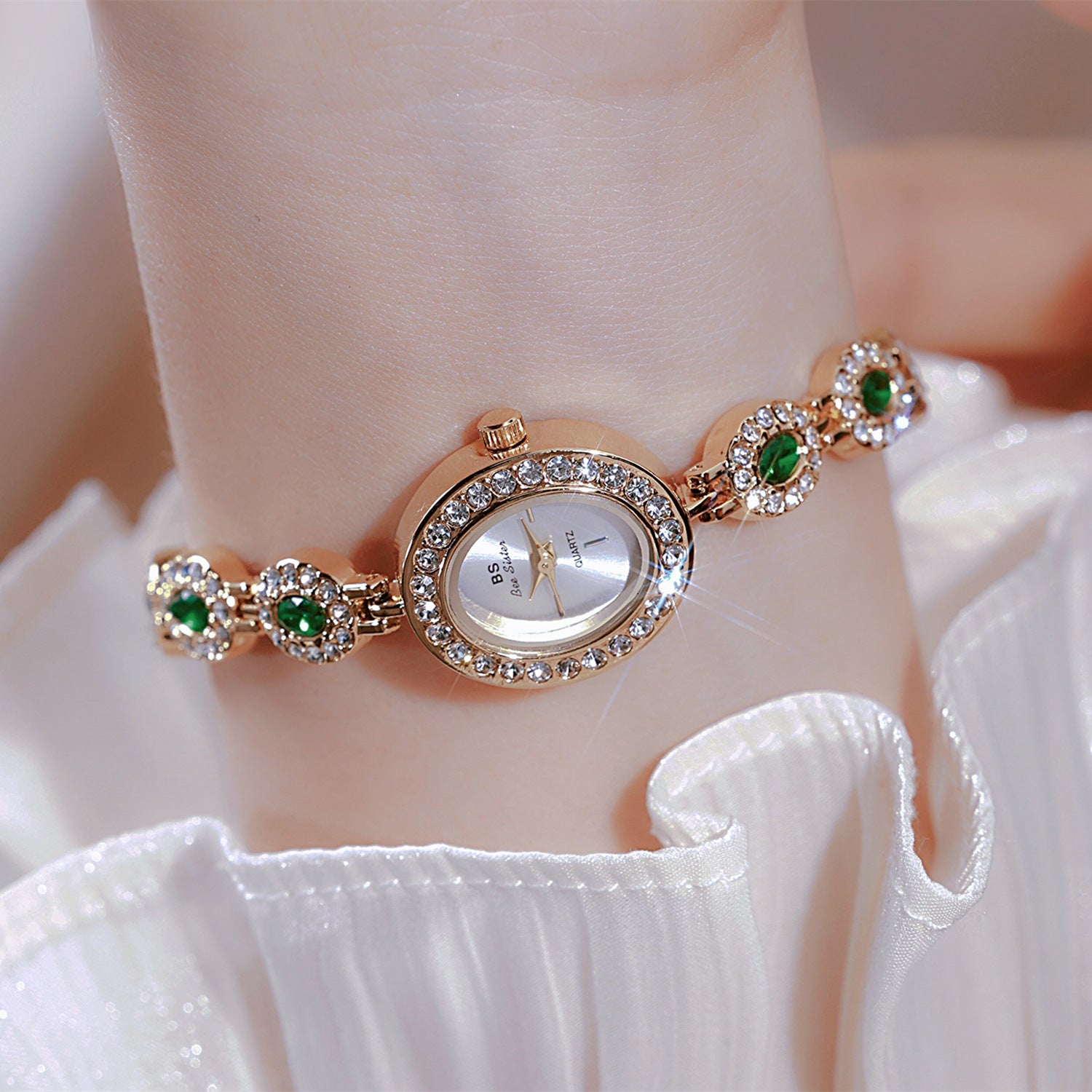 Mid-Ancient Fashion Oval Colored Gems Rainbow Light Luxury Watch