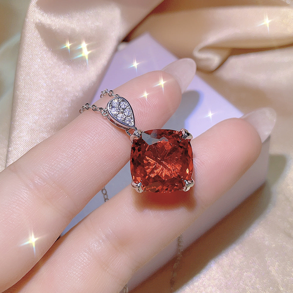 Aquamarine Topaz Pendant Yellow Diamond Suit