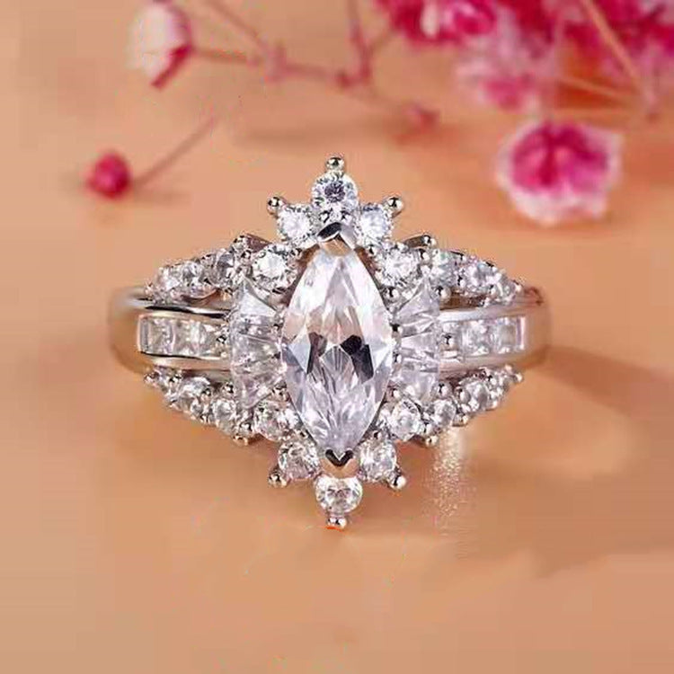 European And American Popular Horse Eye Zircon Beautiful Crown Women's Proposal Ring