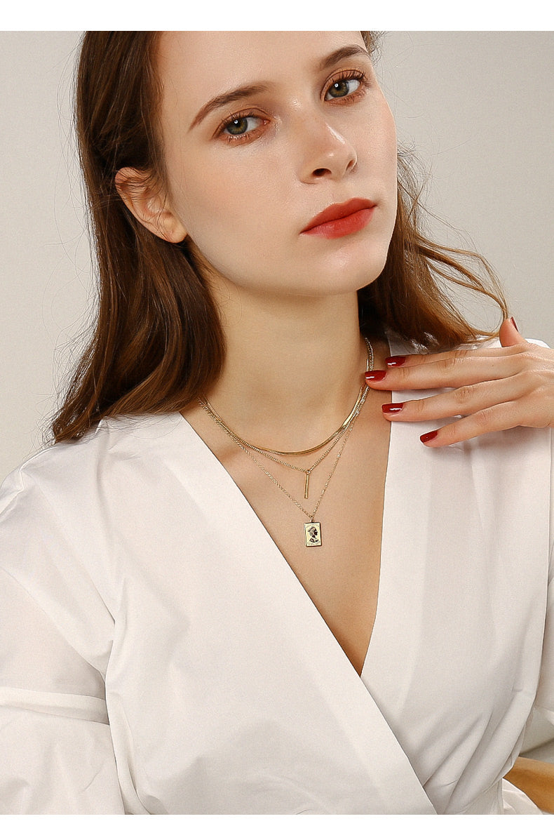 Rectangular Queen Queen Multilayer Necklace