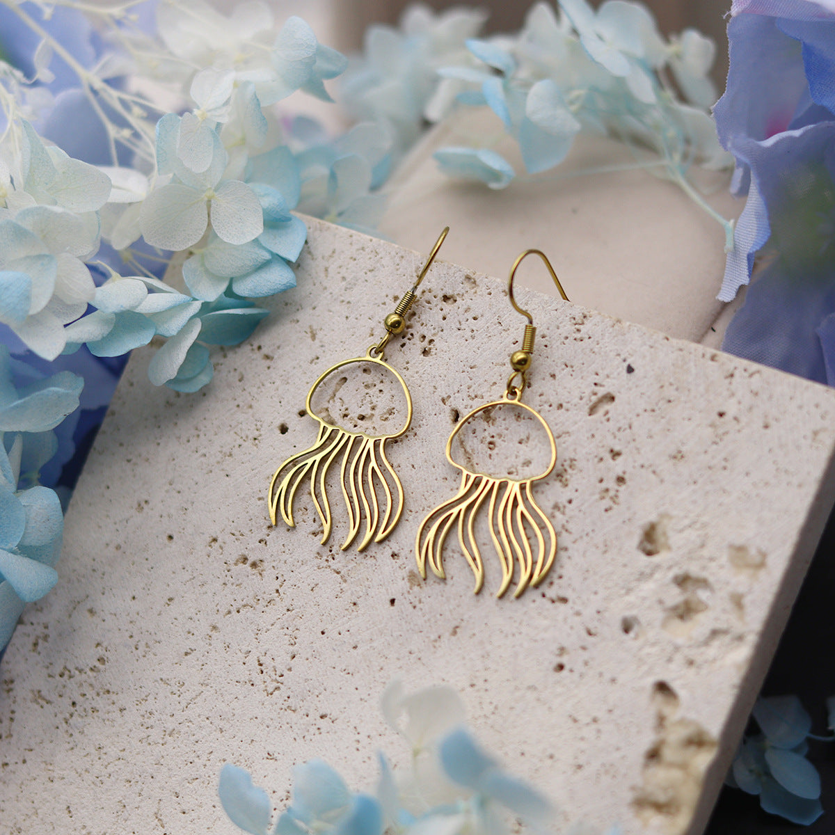 Marine Feng Shui Jellyfish Earrings Creative Fashionable And Light Luxury