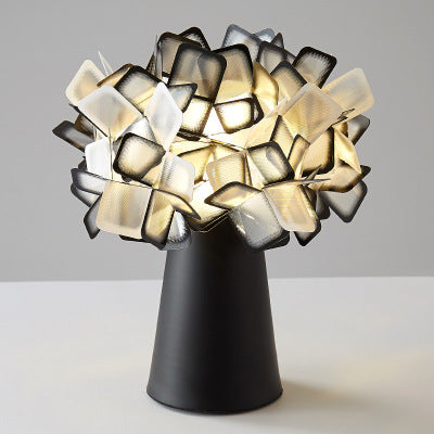 Simple Living Room Bedroom Study Hotel Bedside Decorative Table Lamp