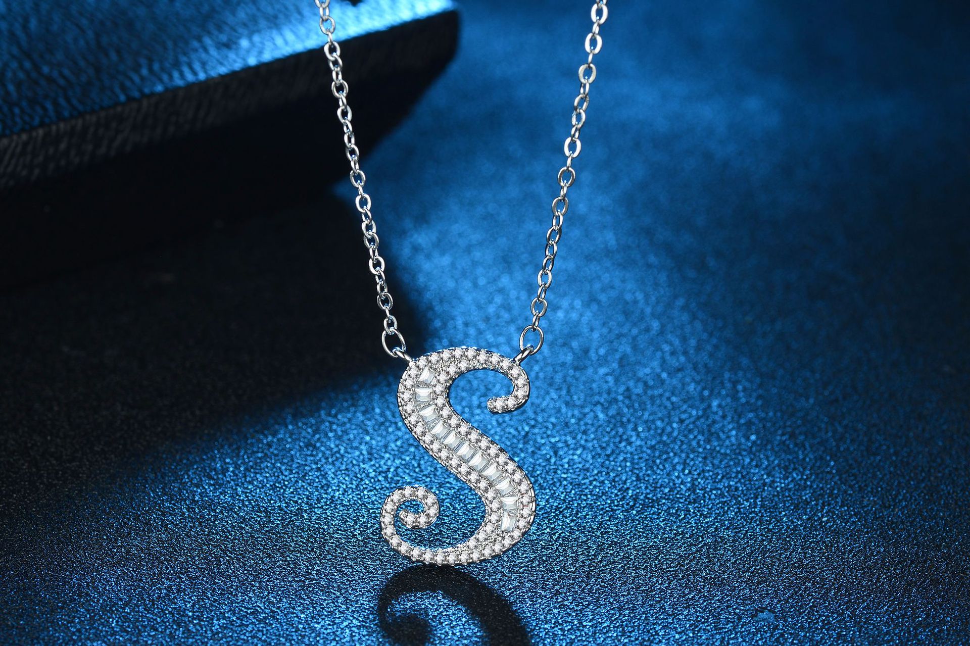 English Letter Super Flash Zircon Necklace