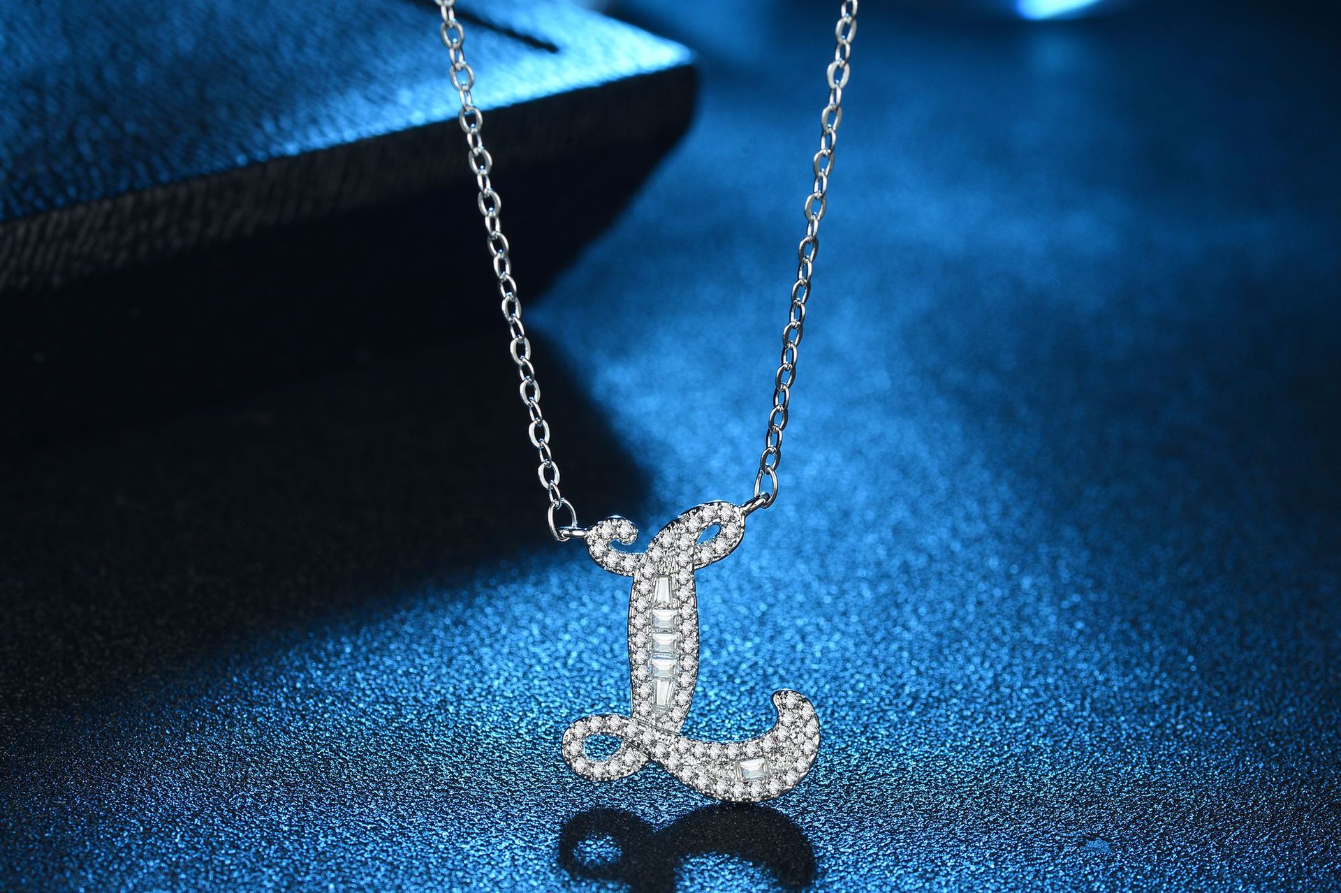 English Letter Super Flash Zircon Necklace